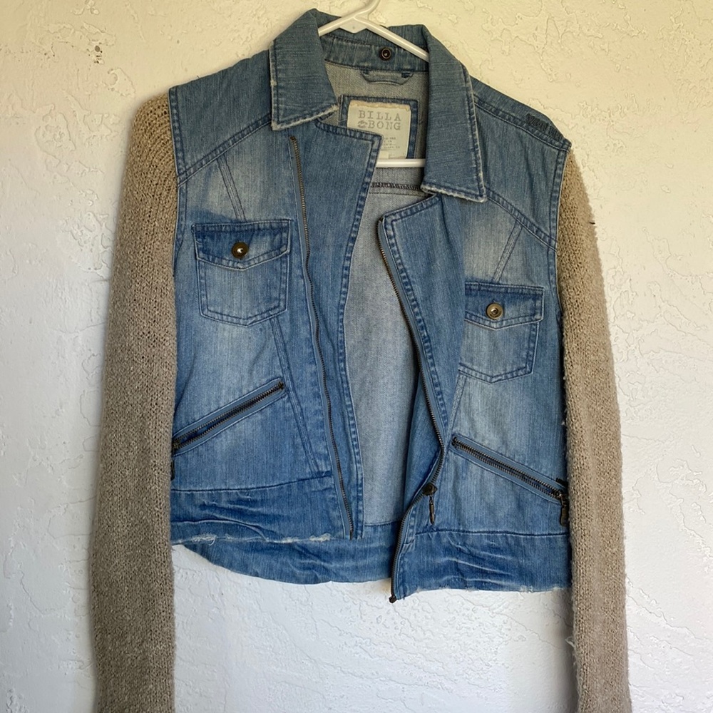 Billabong blue Jean jacket with knitted sleeves size medium